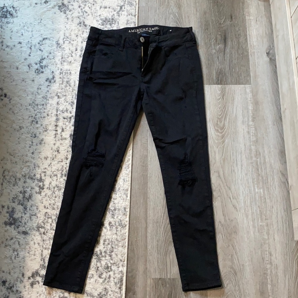American eagle black jeggings size 8s distressed